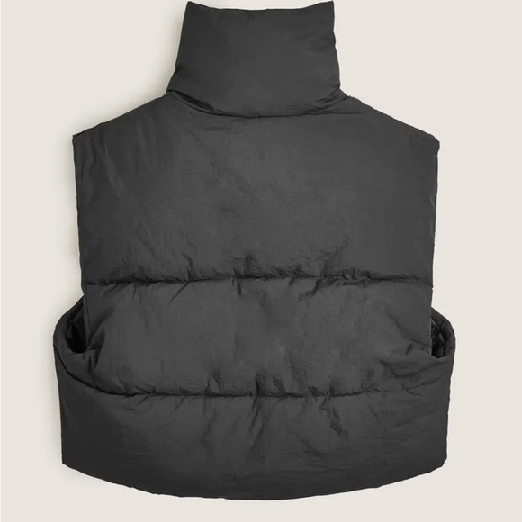 NWT Lightweight Zip Up Vest - Picture 7 of 7